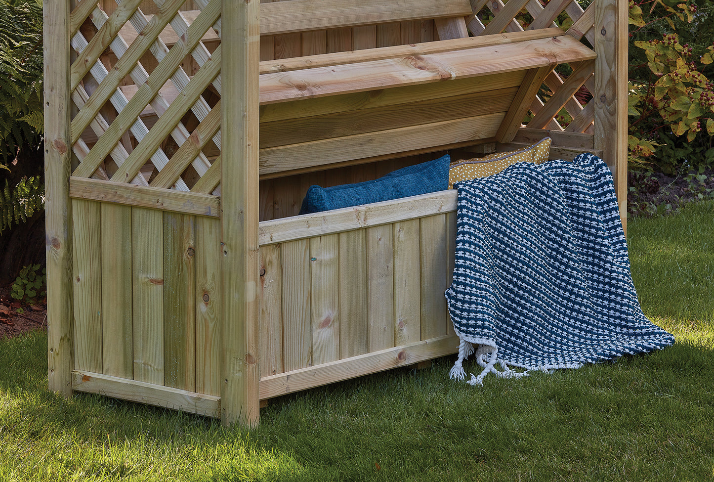 Tansley Seated Arbour Fsc