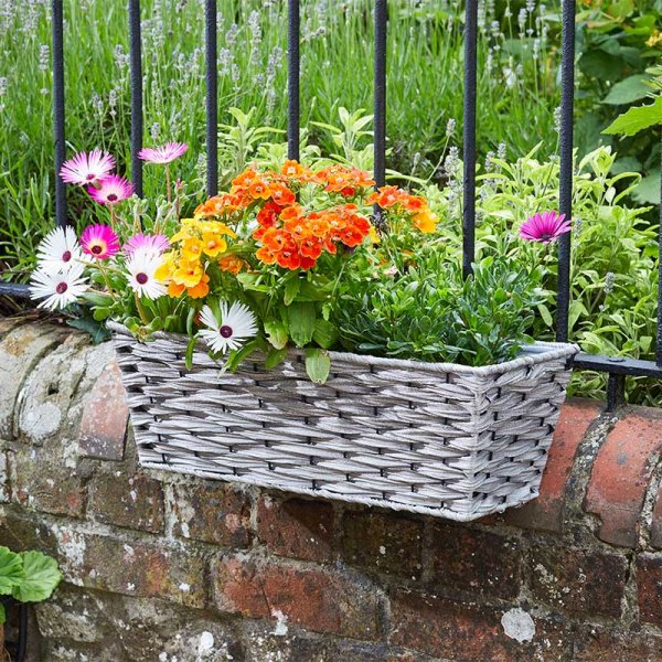 19In Bari Faux Rattan Planter Soft Grey