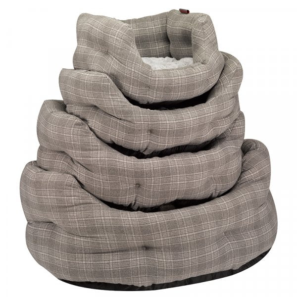 Grey Plaid M Oval Bed